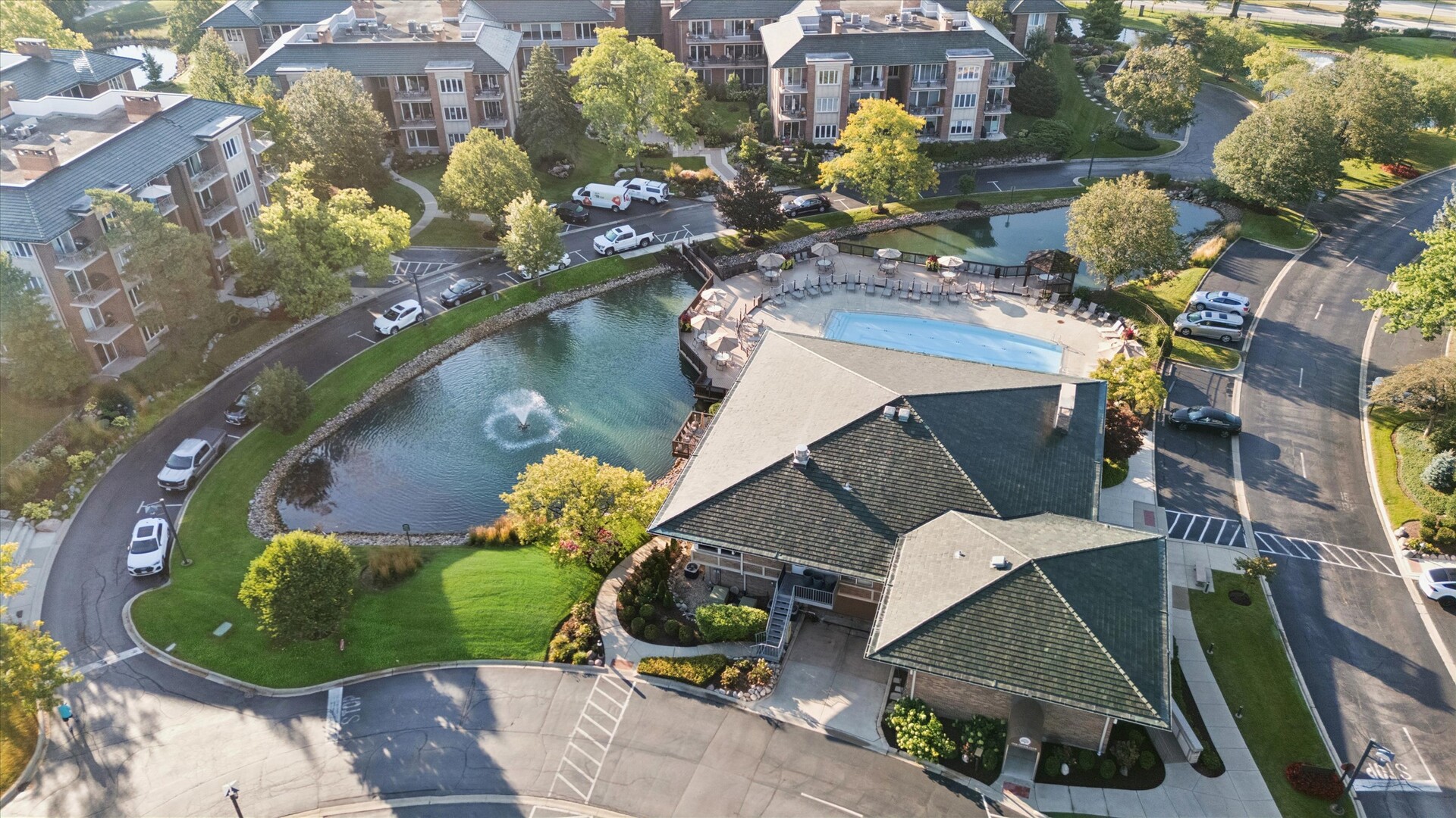 1 Oak Brook Club Drive Oak Brook IL 60523