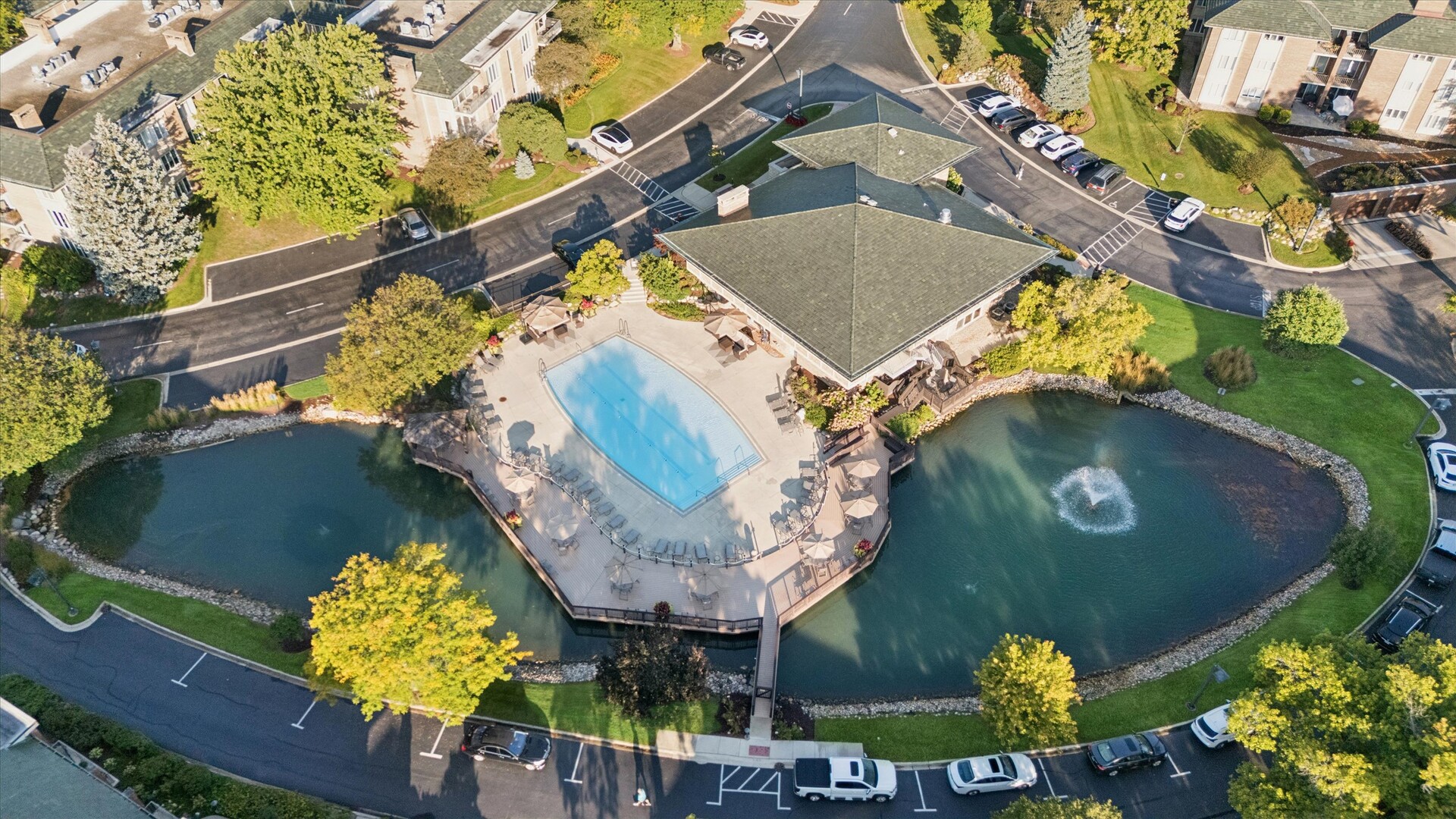 1 Oak Brook Club Drive Oak Brook IL 60523