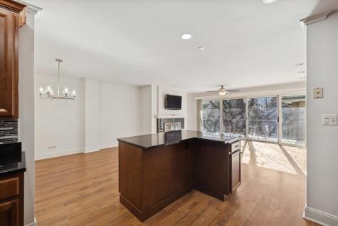 1 Oak Brook Club Drive Oak Brook IL 60523