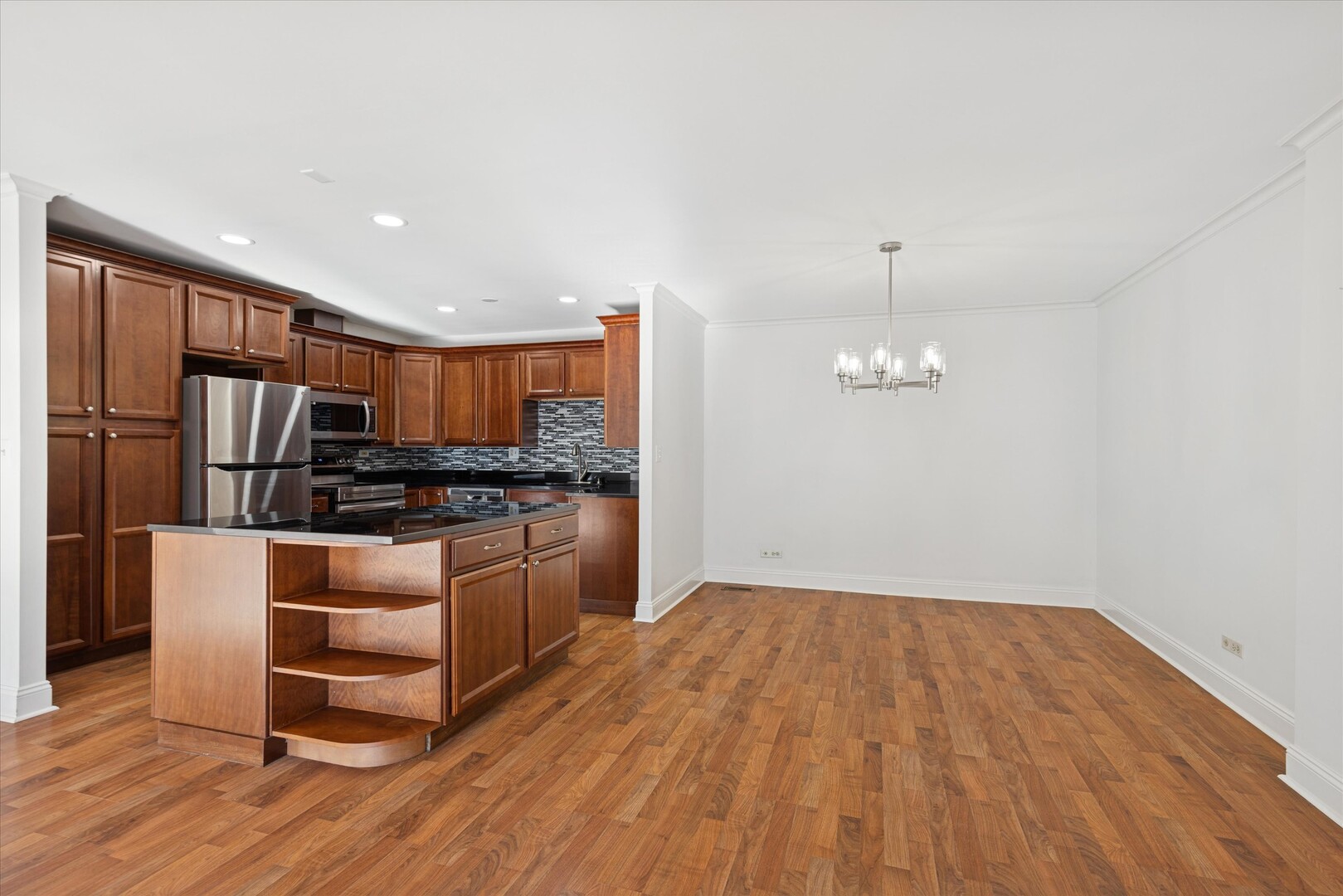 1 Oak Brook Club Drive Oak Brook IL 60523