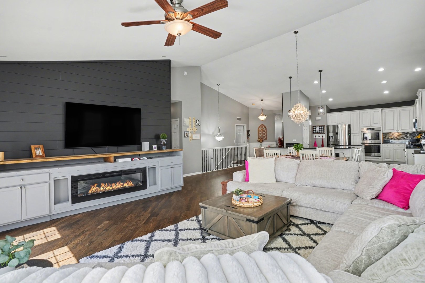 1216 Betsy Ross Place Bolingbrook IL 60490