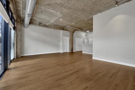 1071 West 15th Street Chicago IL 60608