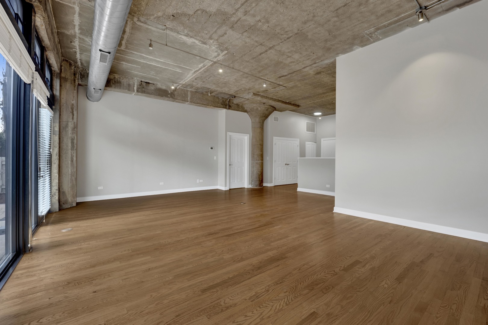 1071 West 15th Street Chicago IL 60608