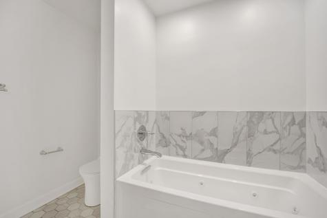 1071 West 15th Street Chicago IL 60608