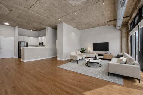 1071 West 15th Street Chicago IL 60608