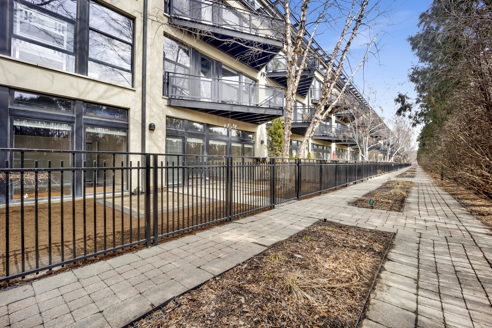 1071 West 15th Street Chicago IL 60608