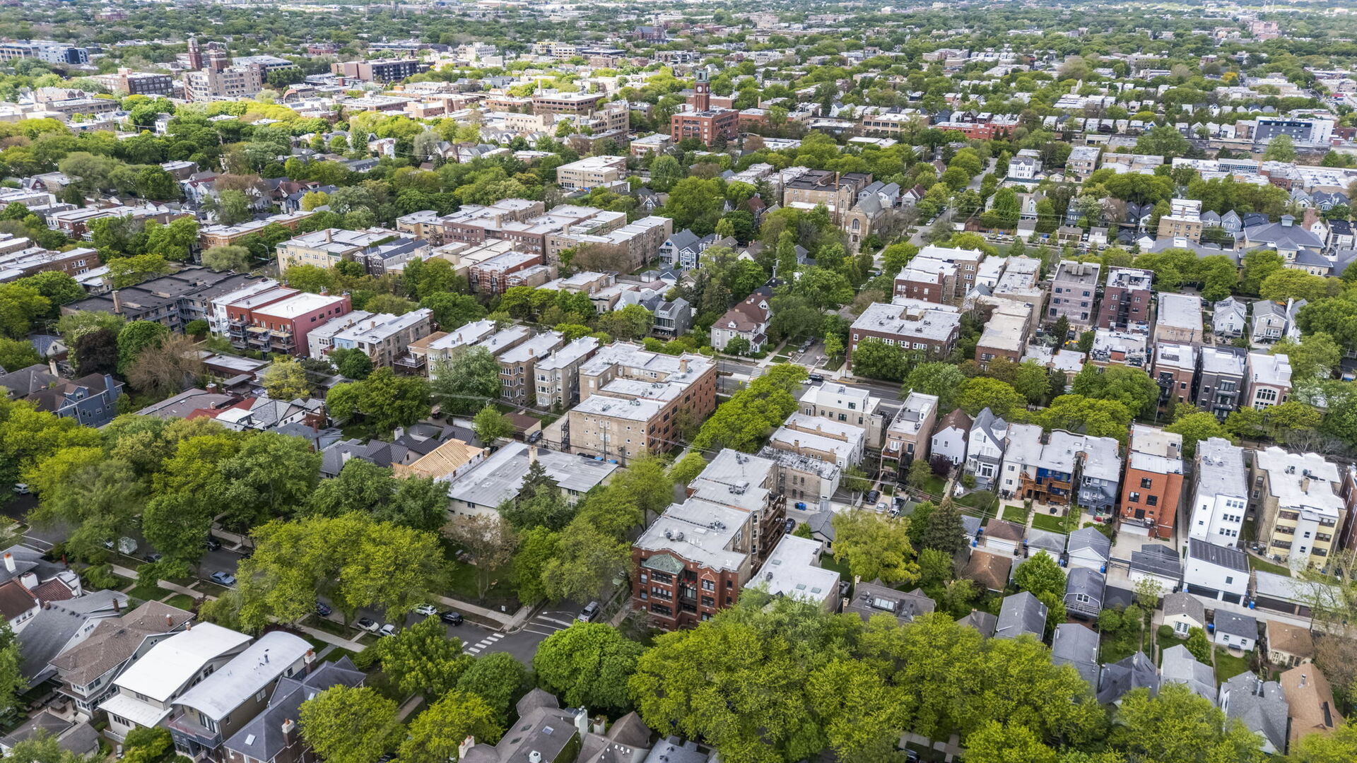 1504 West Cullom Avenue Chicago IL 60613