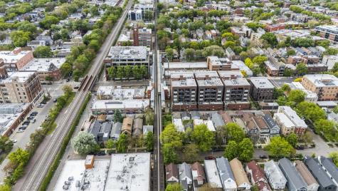 1504 West Cullom Avenue Chicago IL 60613