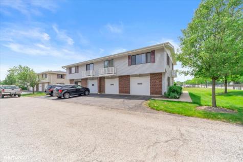 2 Dennis Court Schaumburg IL 60193