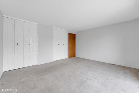 2 Dennis Court Schaumburg IL 60193