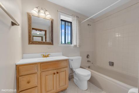 2 Dennis Court Schaumburg IL 60193