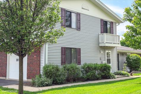2 Dennis Court Schaumburg IL 60193