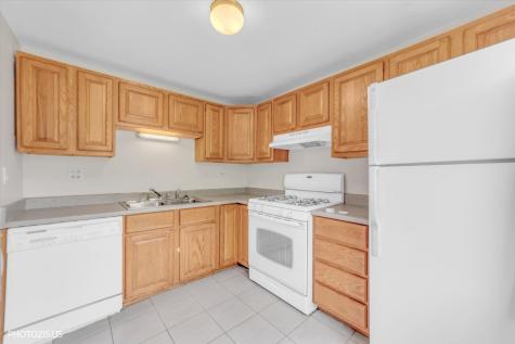 2 Dennis Court Schaumburg IL 60193