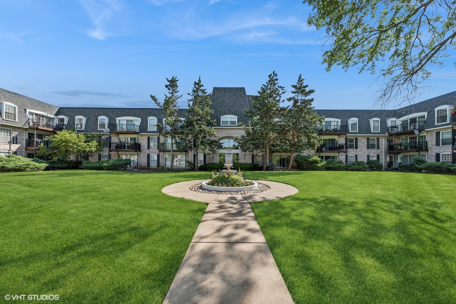 5200 Carriageway Drive Rolling Meadows IL 60008