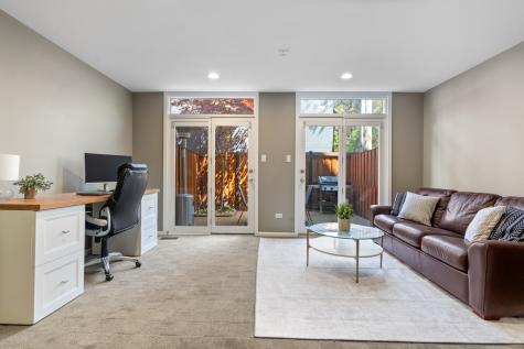 2740 North Janssen Avenue Chicago IL 60614