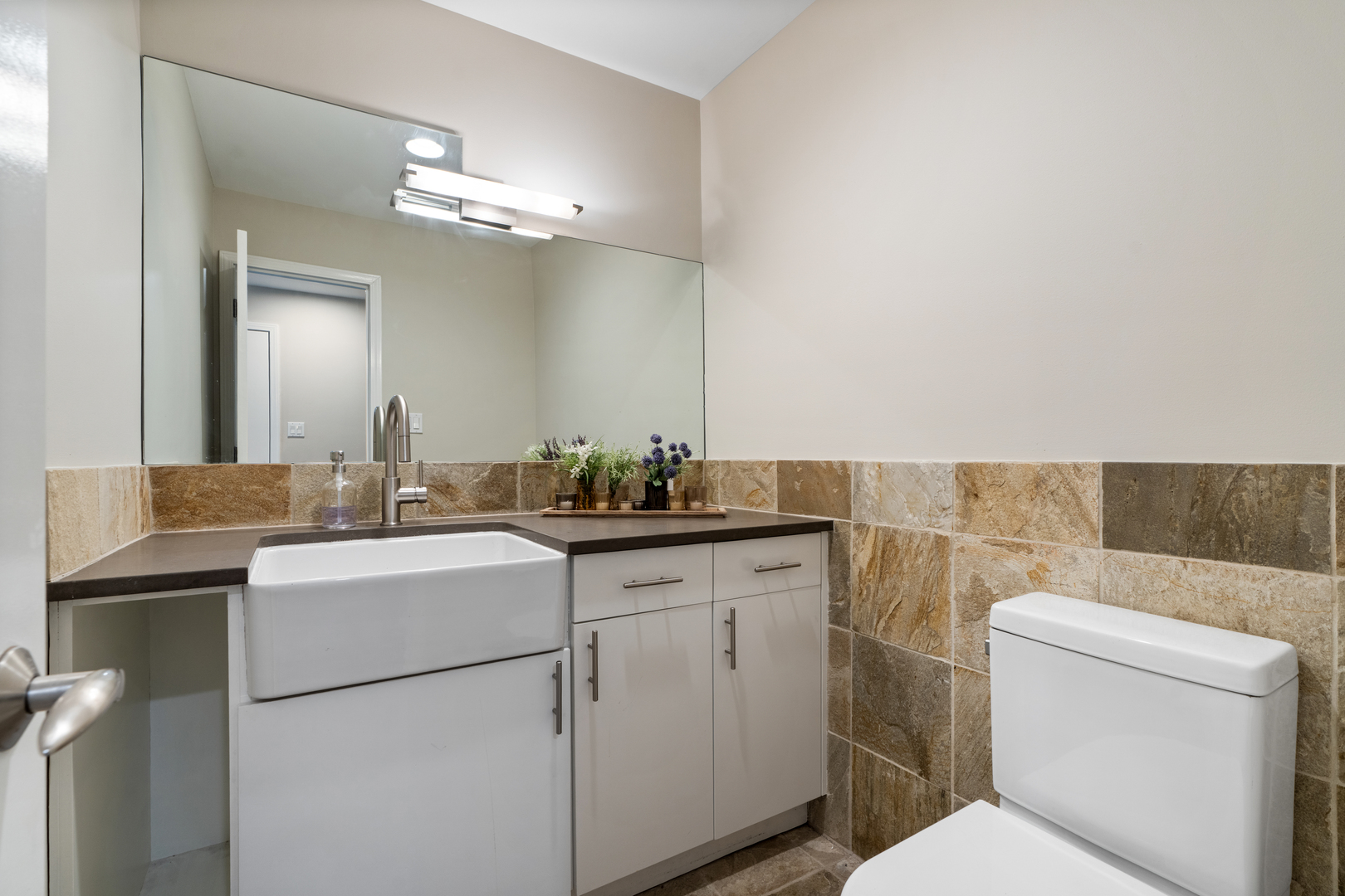 2740 North Janssen Avenue Chicago IL 60614