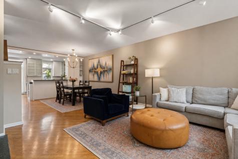 2740 North Janssen Avenue Chicago IL 60614