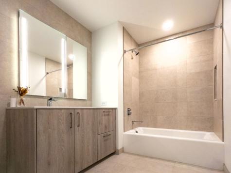 211 North Harbor Drive Chicago IL 60601