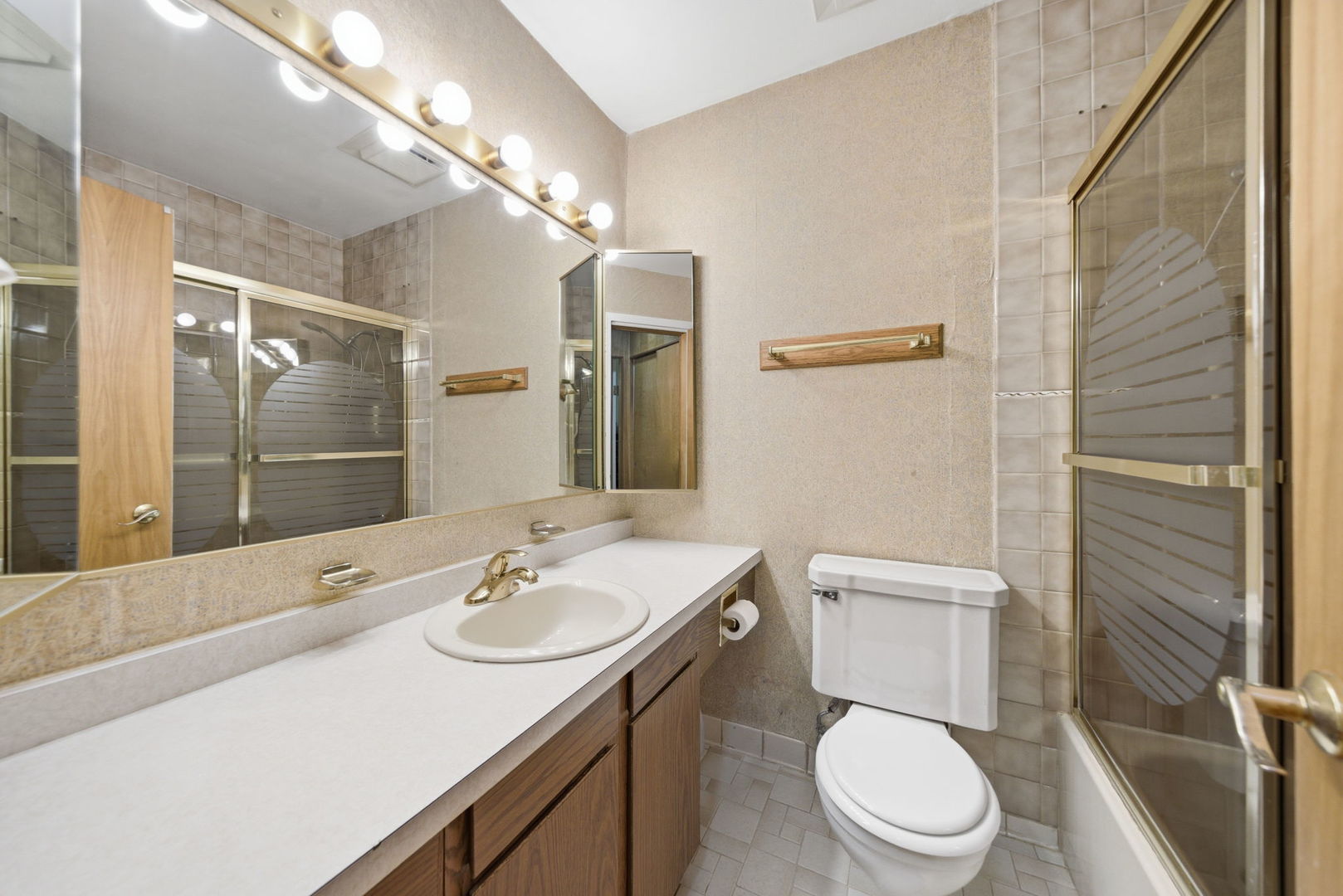 5517 East Lake Drive Lisle IL 60532