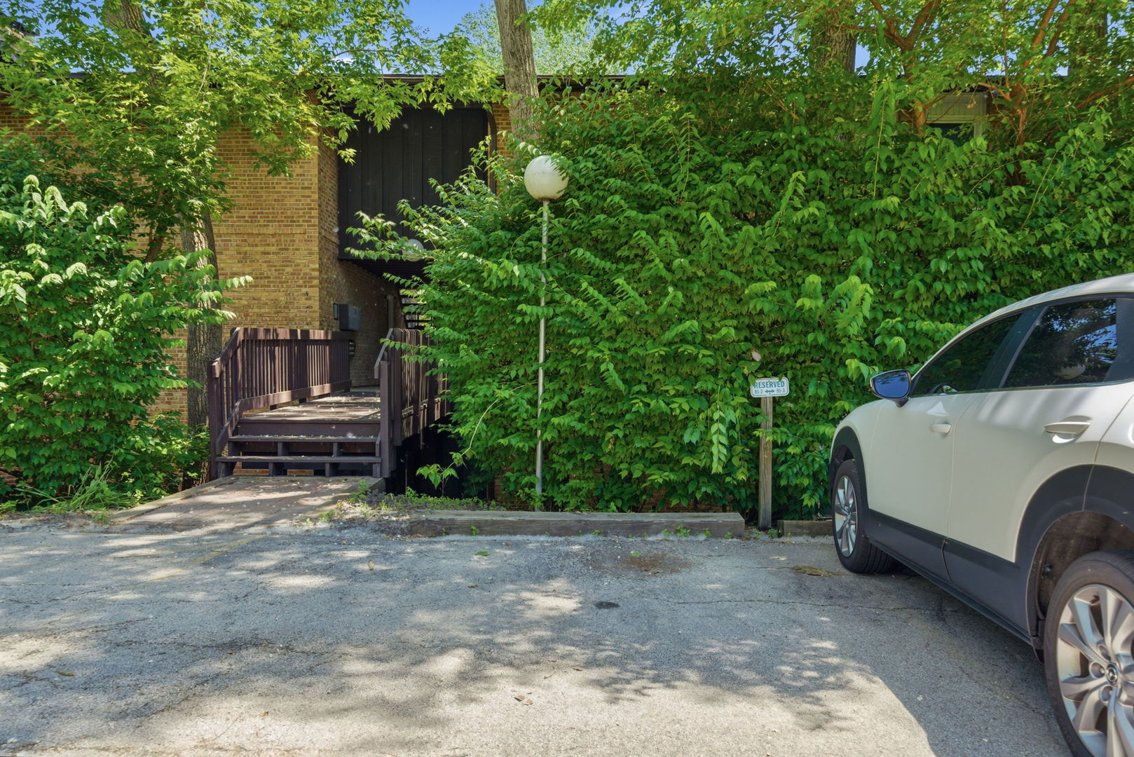 5517 East Lake Drive Lisle IL 60532