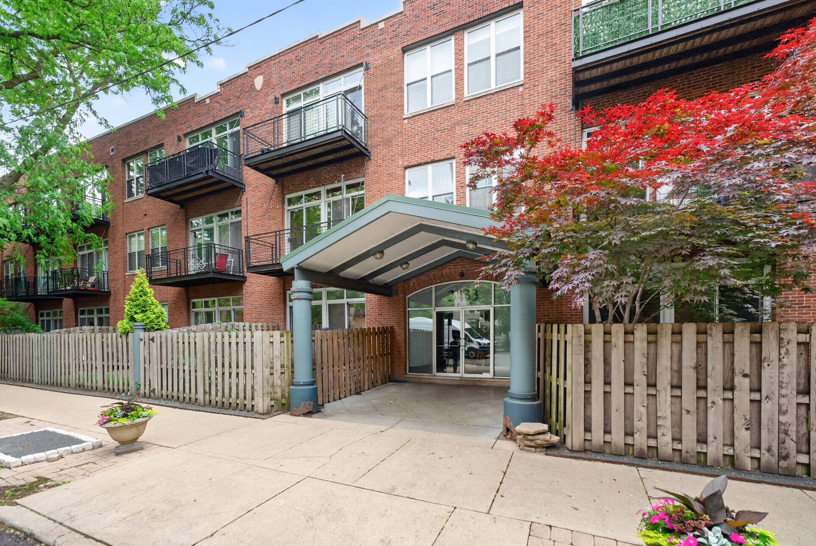 2333 West Saint Paul Avenue Chicago IL 60647