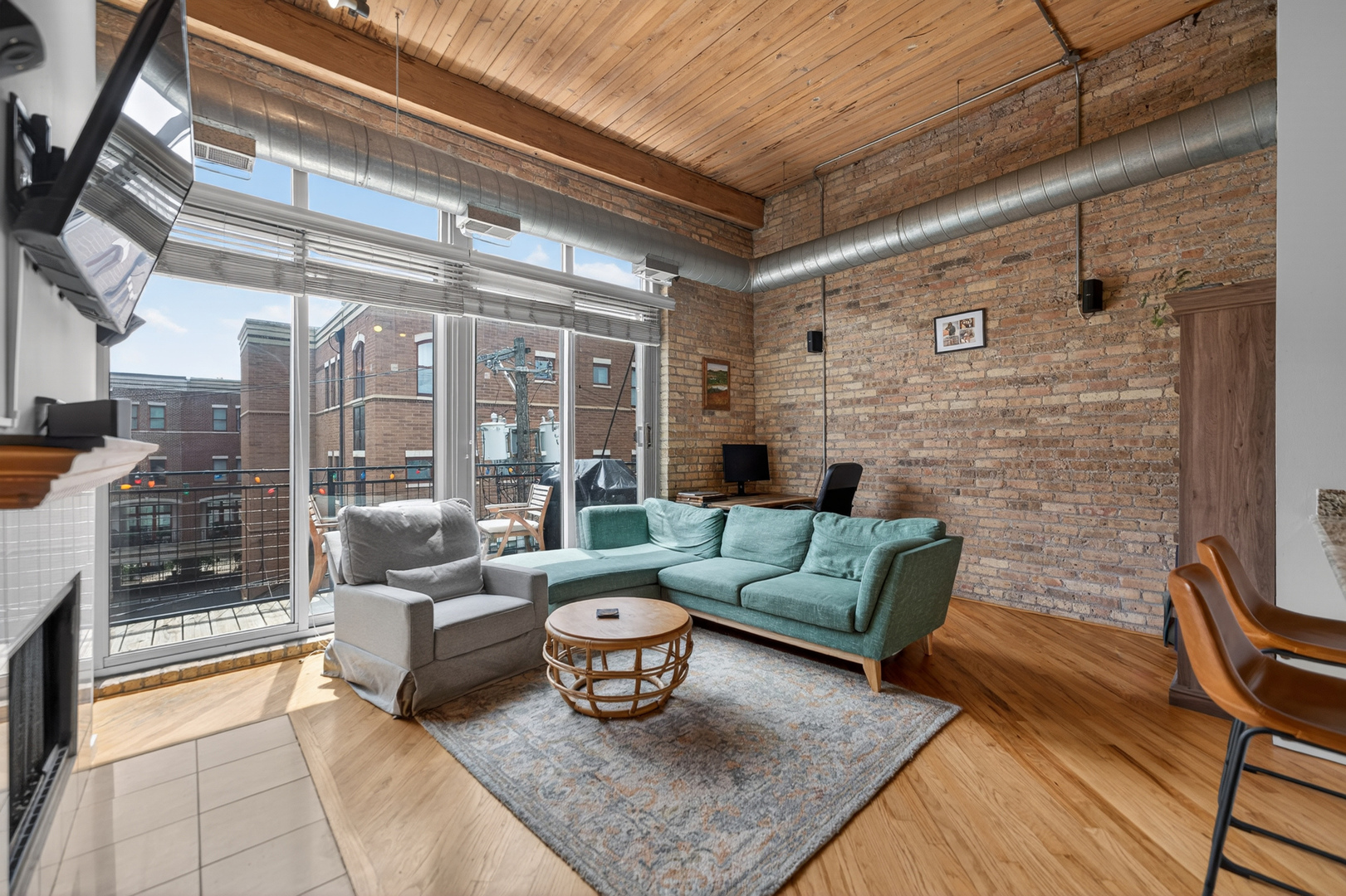2333 West Saint Paul Avenue Chicago IL 60647