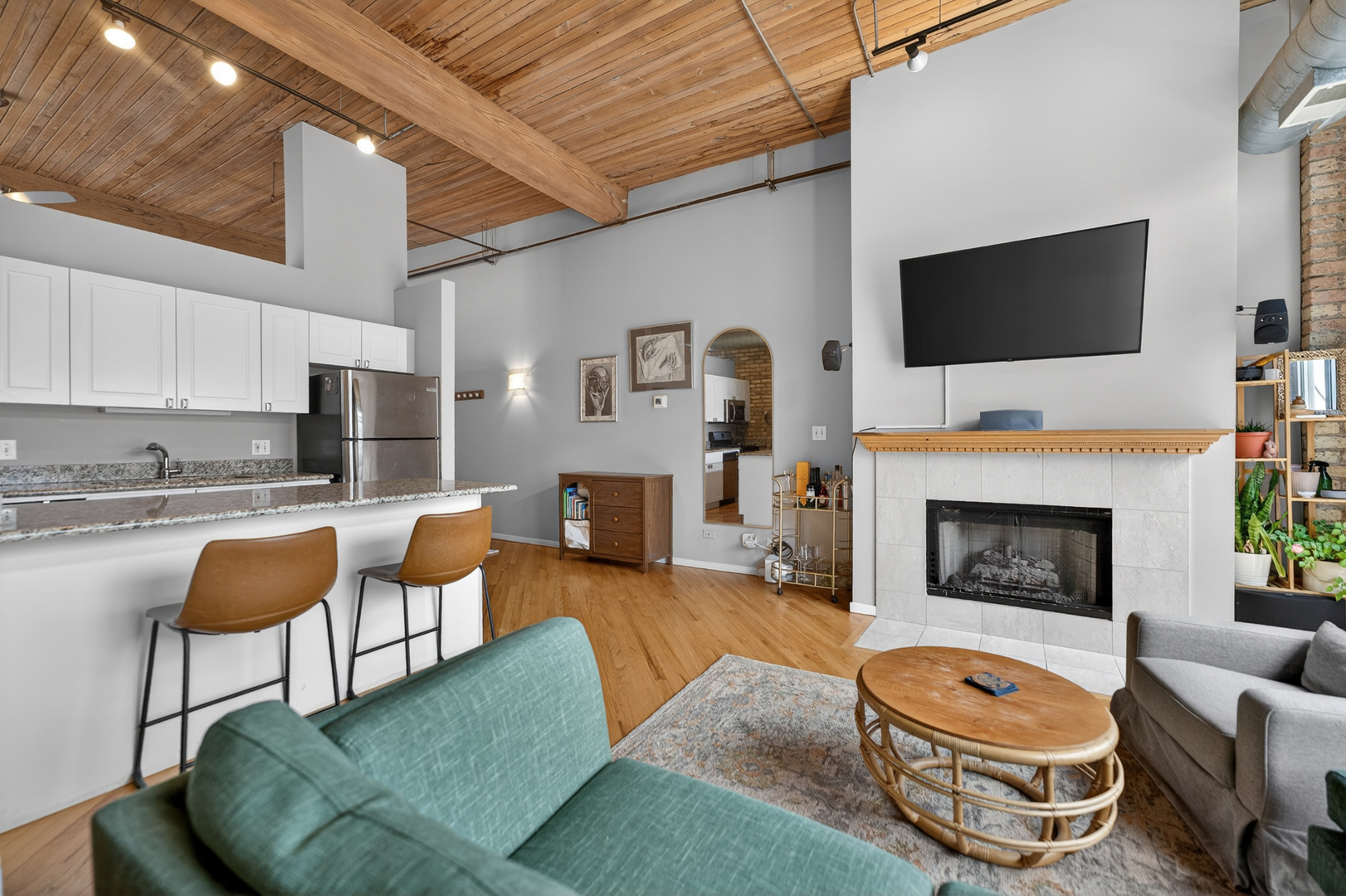 2333 West Saint Paul Avenue Chicago IL 60647