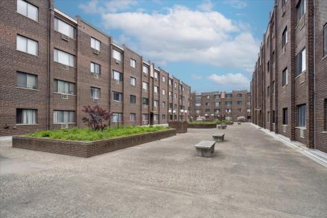 8455 West Leland Avenue Chicago IL 60656