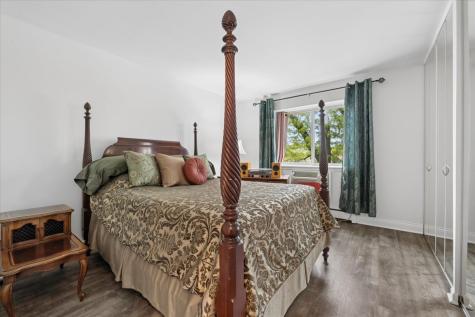 8455 West Leland Avenue Chicago IL 60656