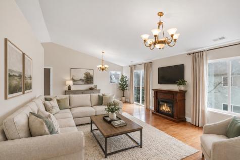 3355 Blue Ridge Drive Carpentersville IL 60110