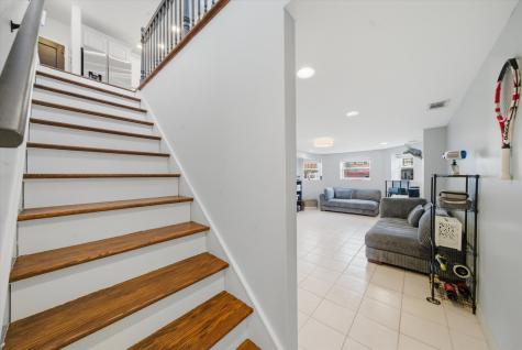6157 North Richmond Street Chicago IL 60659