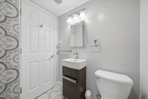 6157 North Richmond Street Chicago IL 60659