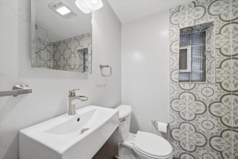 6157 North Richmond Street Chicago IL 60659