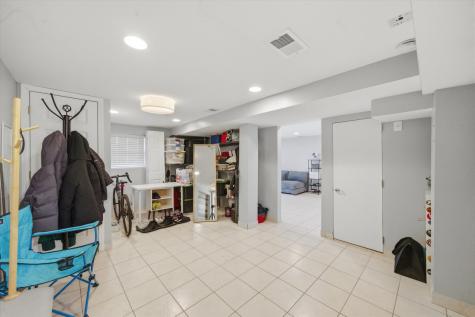 6157 North Richmond Street Chicago IL 60659