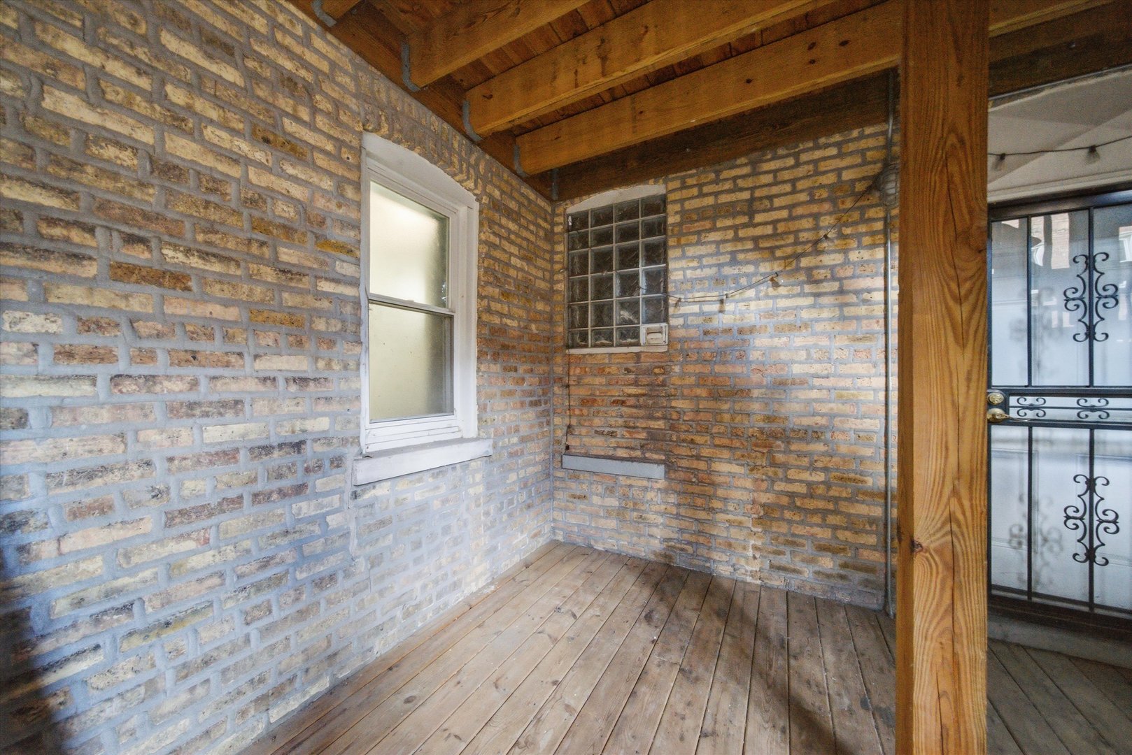 6157 North Richmond Street Chicago IL 60659