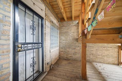 6157 North Richmond Street Chicago IL 60659