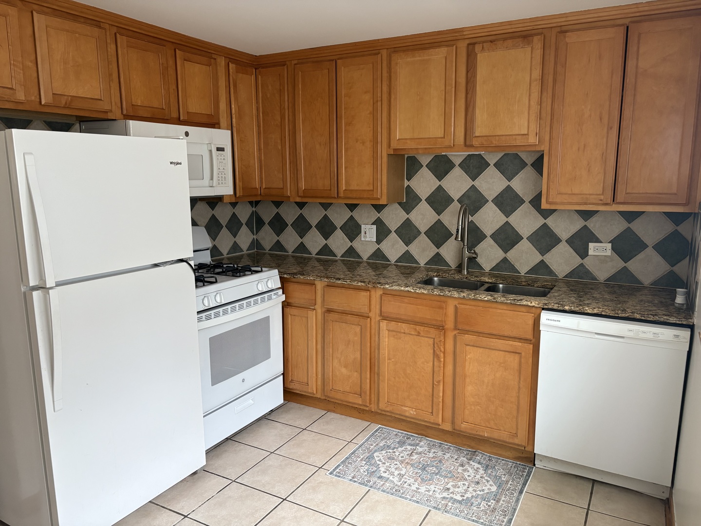 5457 West Edmunds Street Chicago IL 60630
