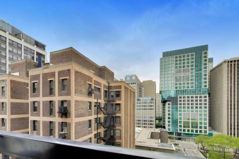 201 East Chestnut Street Chicago IL 60611