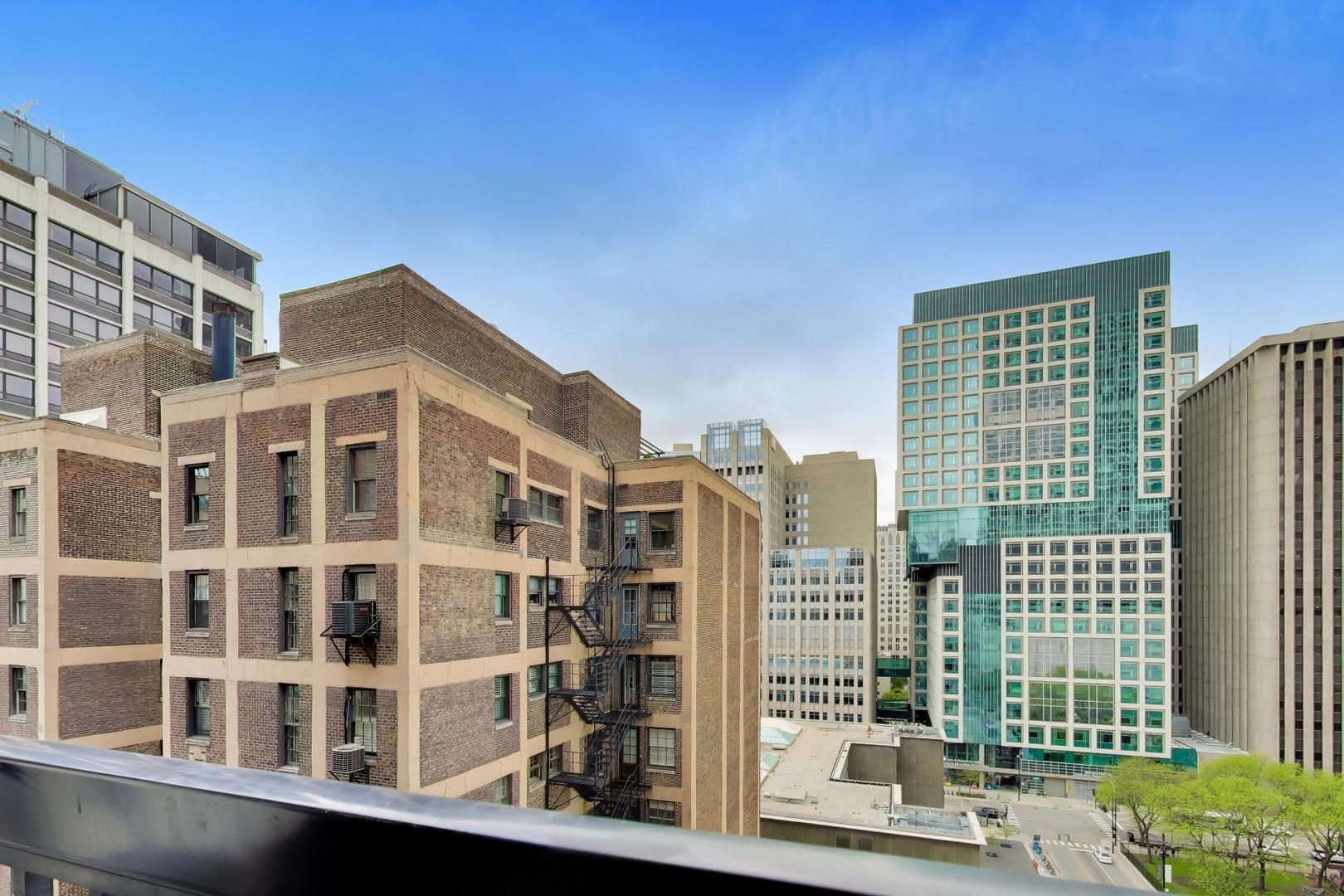 201 East Chestnut Street Chicago IL 60611