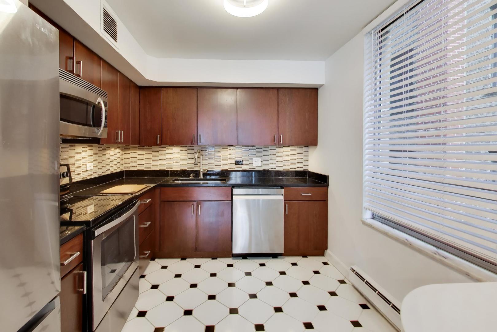 201 East Chestnut Street Chicago IL 60611