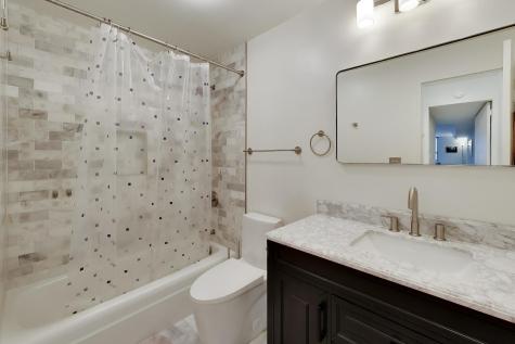 201 East Chestnut Street Chicago IL 60611