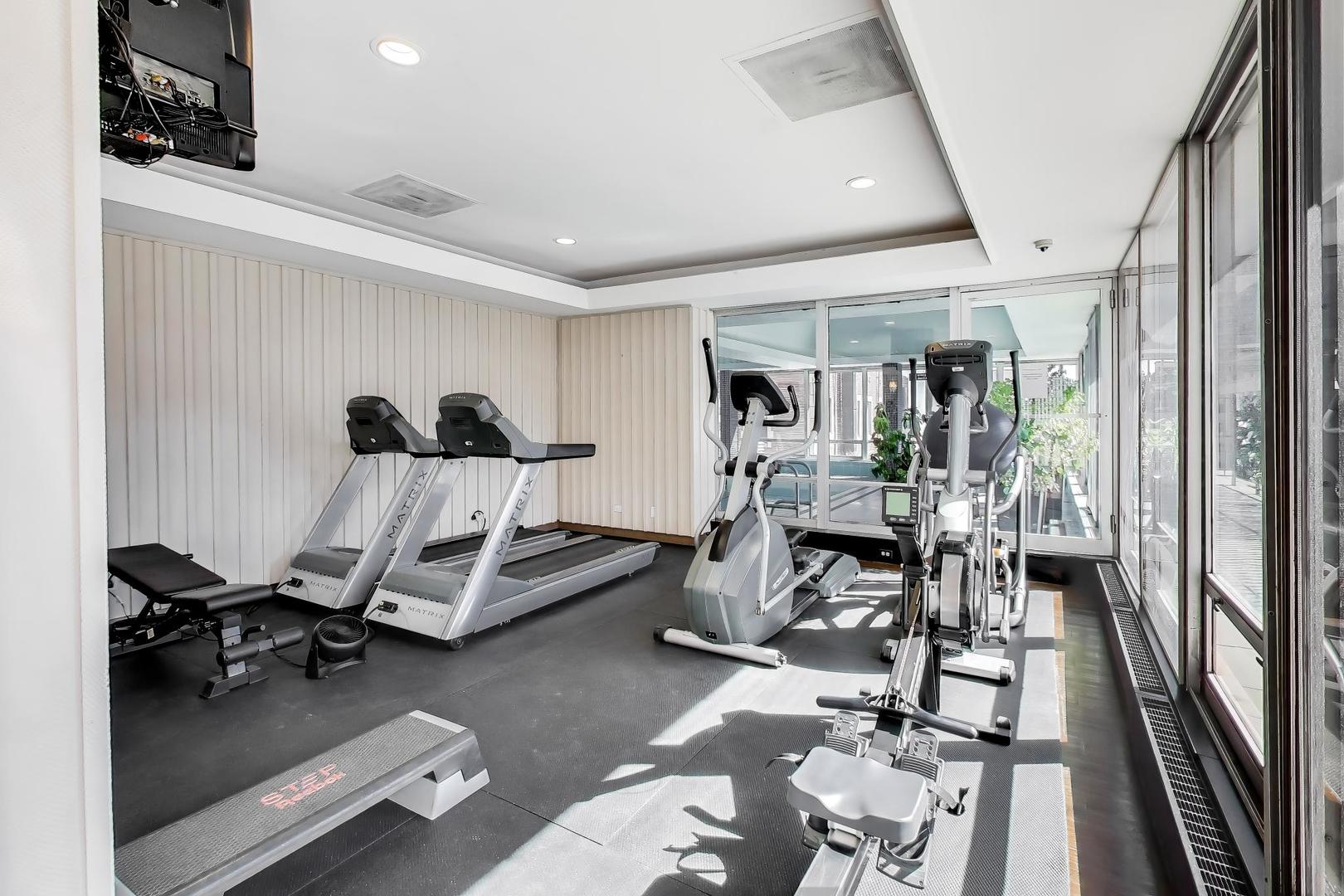 201 East Chestnut Street Chicago IL 60611