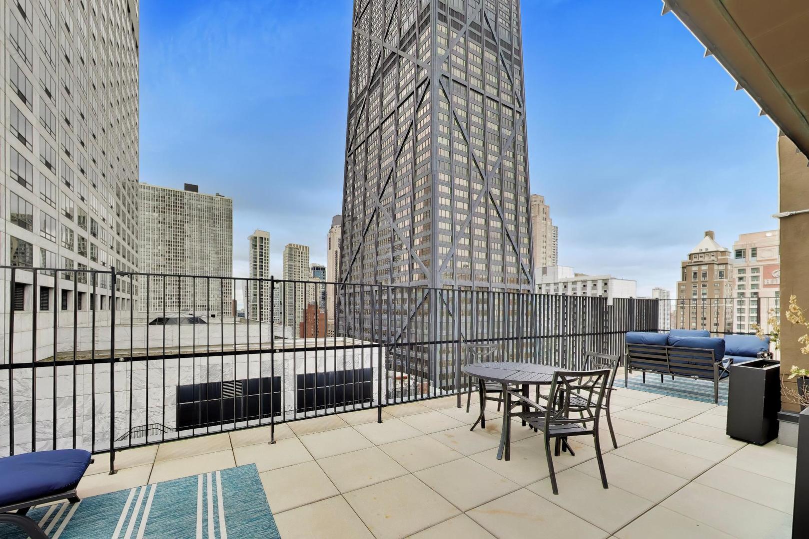 201 East Chestnut Street Chicago IL 60611