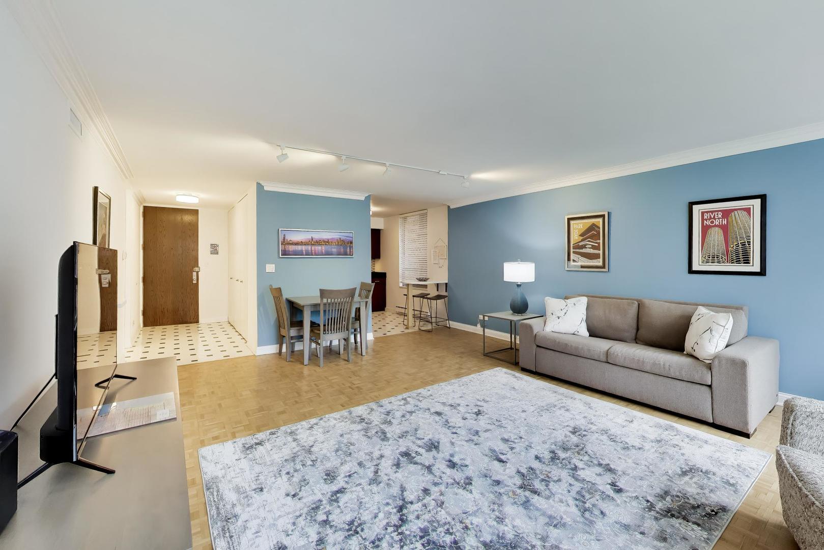 201 East Chestnut Street Chicago IL 60611