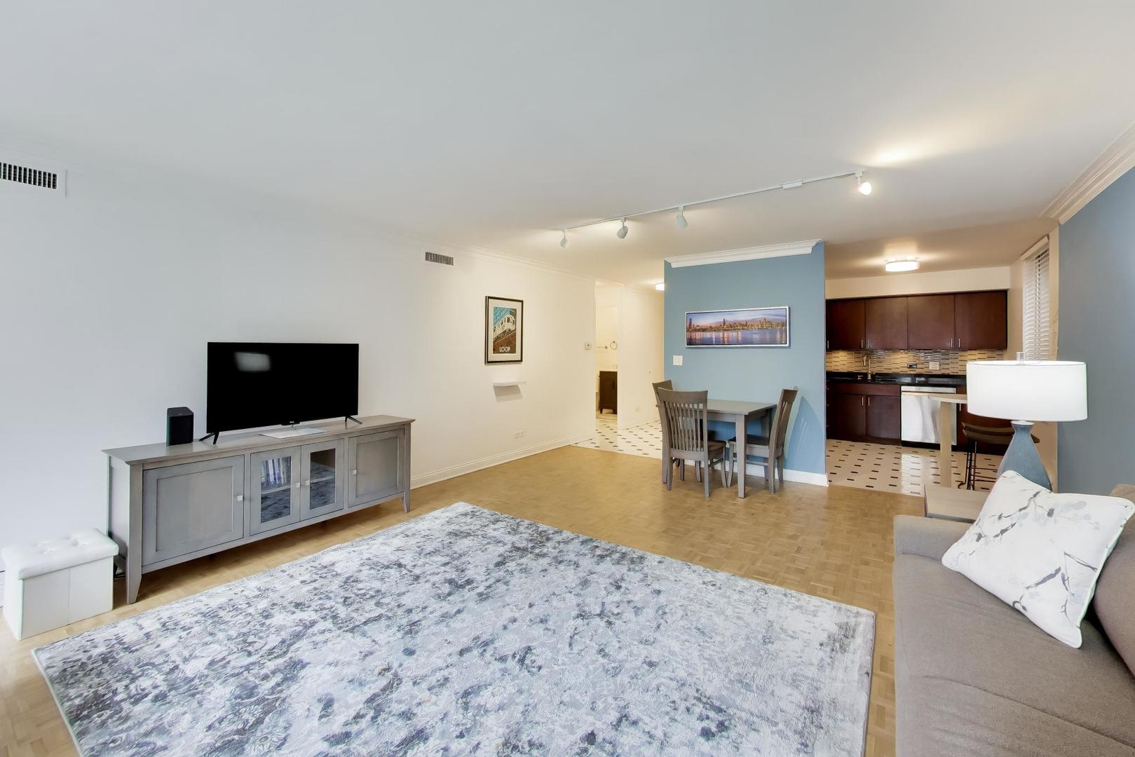 201 East Chestnut Street Chicago IL 60611