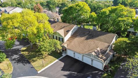 136 Wolcott Court Schaumburg IL 60193