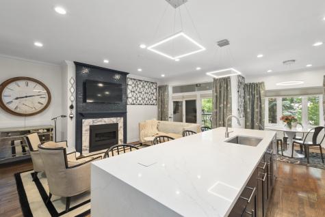 10317 South Longwood Drive Chicago IL 60643