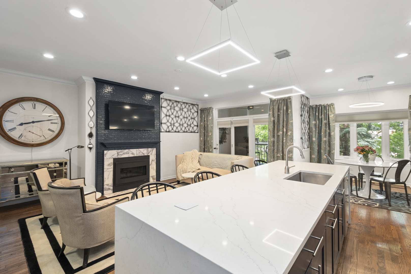 10317 South Longwood Drive Chicago IL 60643