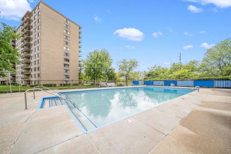 7033 North Kedzie Avenue Chicago IL 60645