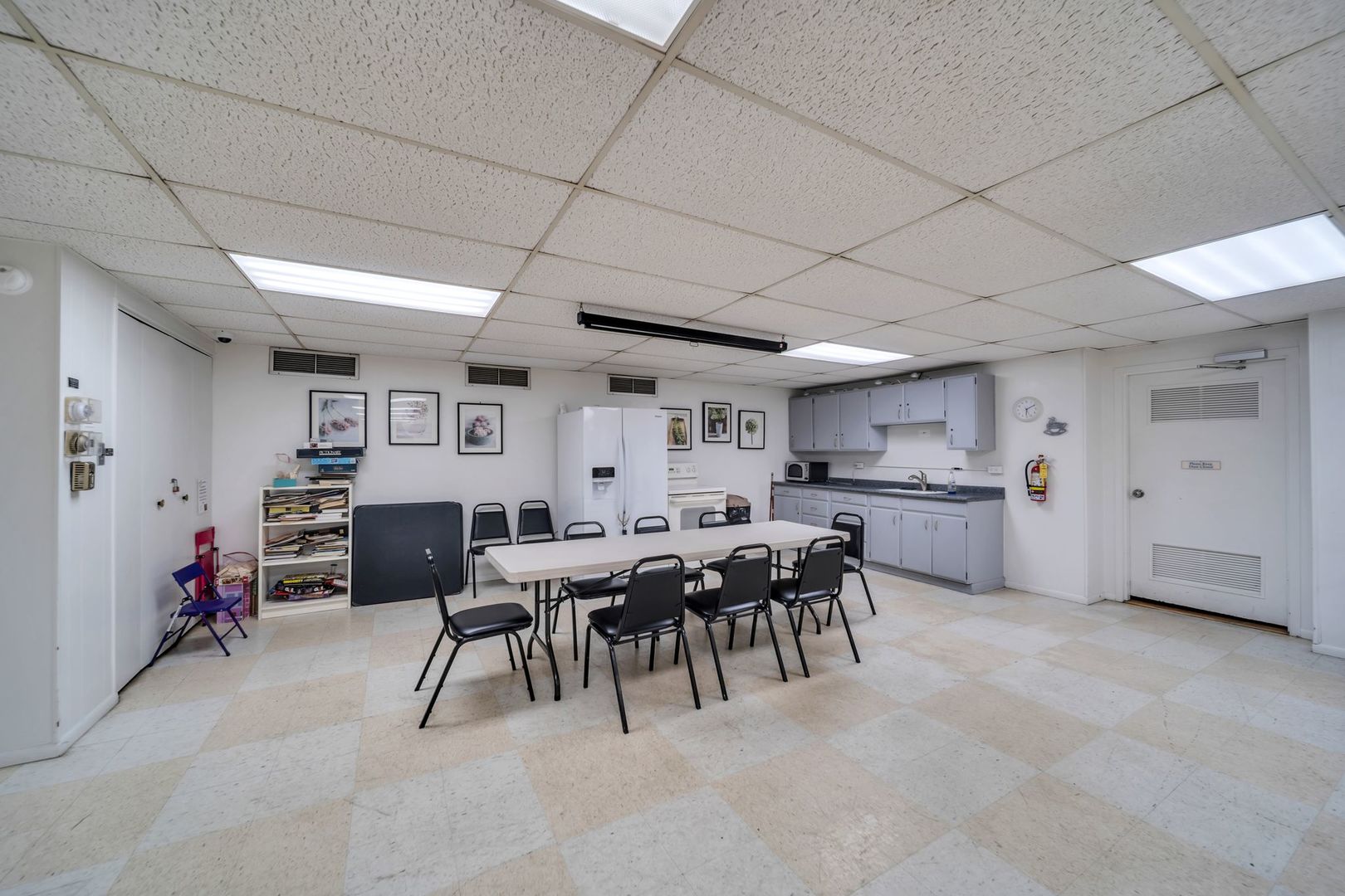 7033 North Kedzie Avenue Chicago IL 60645